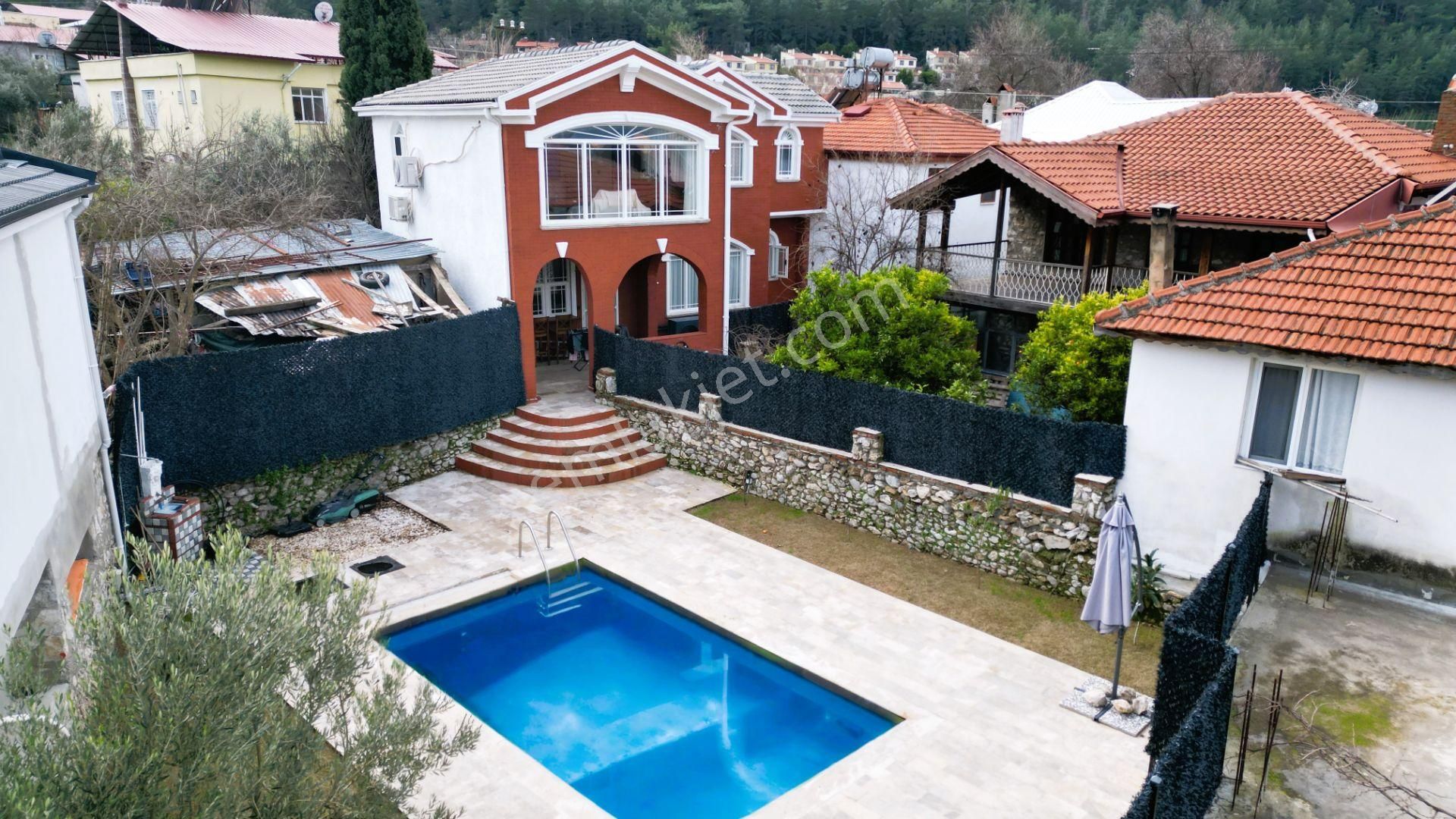 Goldhouse Dan Satılık Yeşilüzümlünün Kalbinde, Doğayla İç İçe Özel Tasarımlı 3+1 Villa - Görsel 41