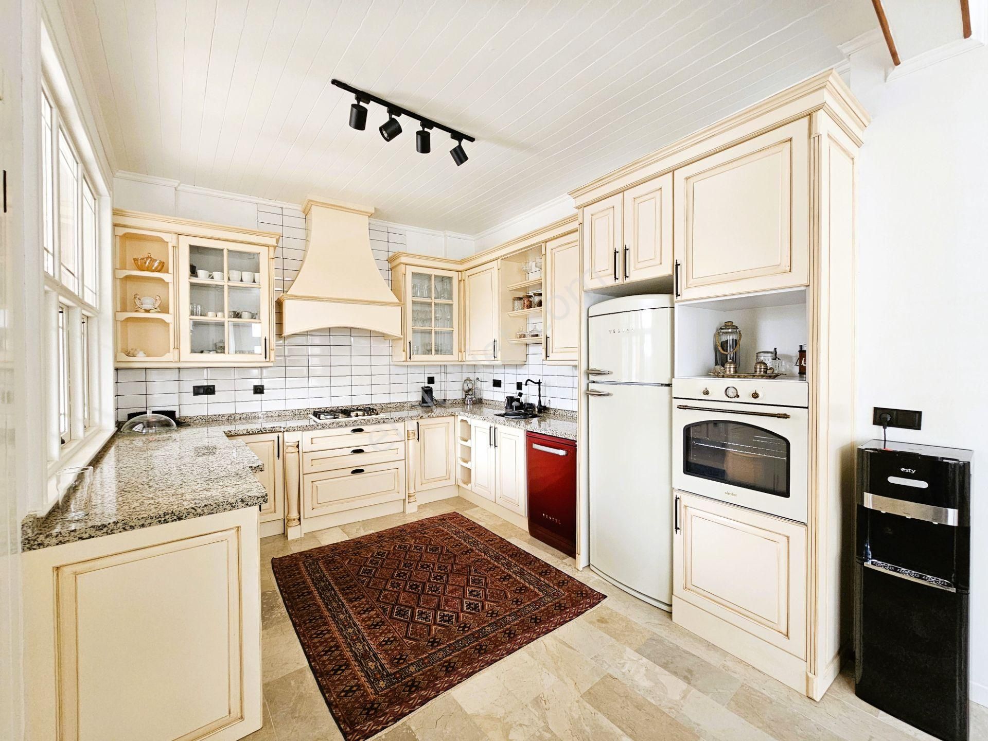 Goldhouse Dan Satılık Yeşilüzümlünün Kalbinde, Doğayla İç İçe Özel Tasarımlı 3+1 Villa - Görsel 4