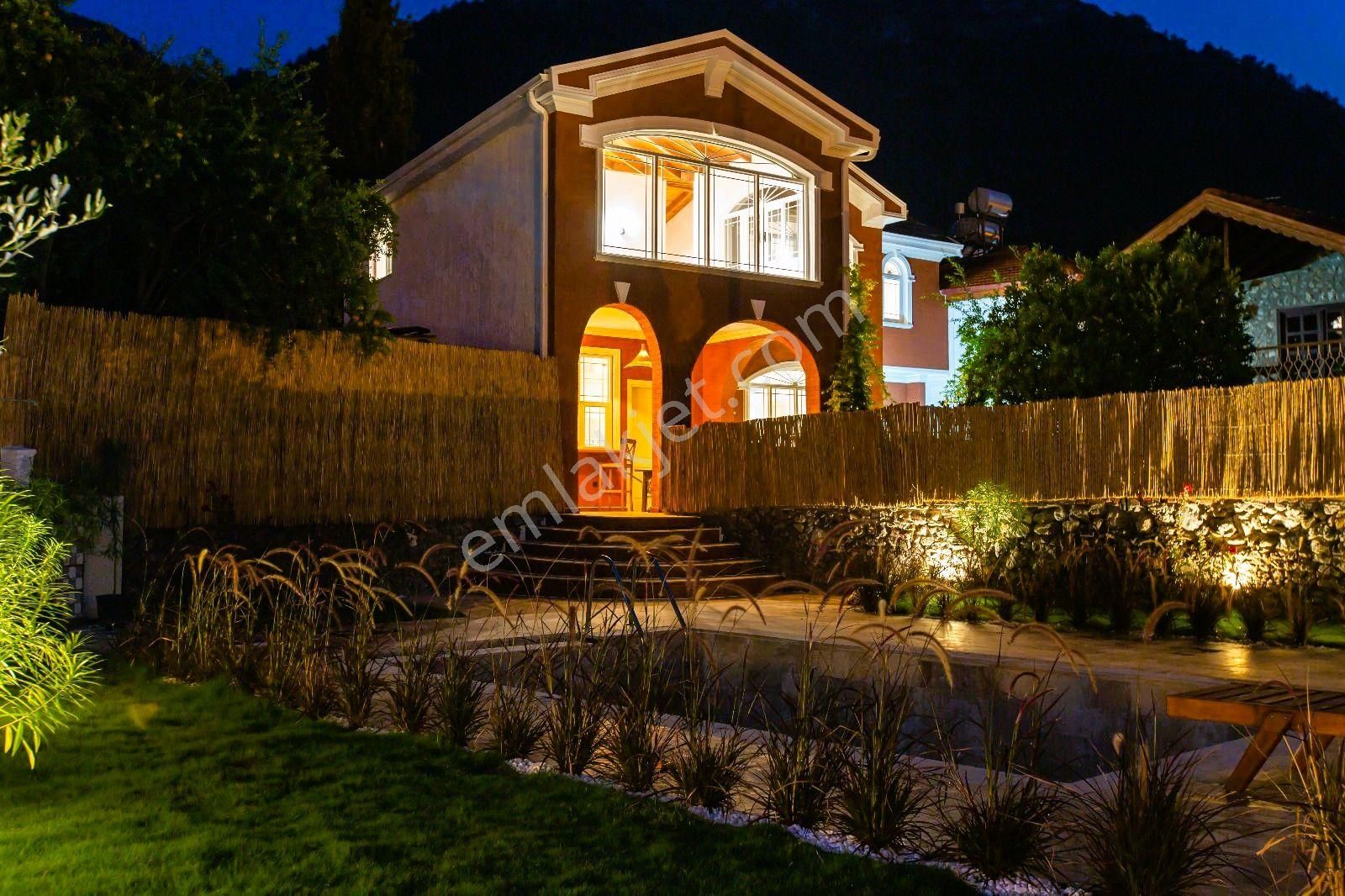 Goldhouse Dan Satılık Yeşilüzümlünün Kalbinde, Doğayla İç İçe Özel Tasarımlı 3+1 Villa - Görsel 28