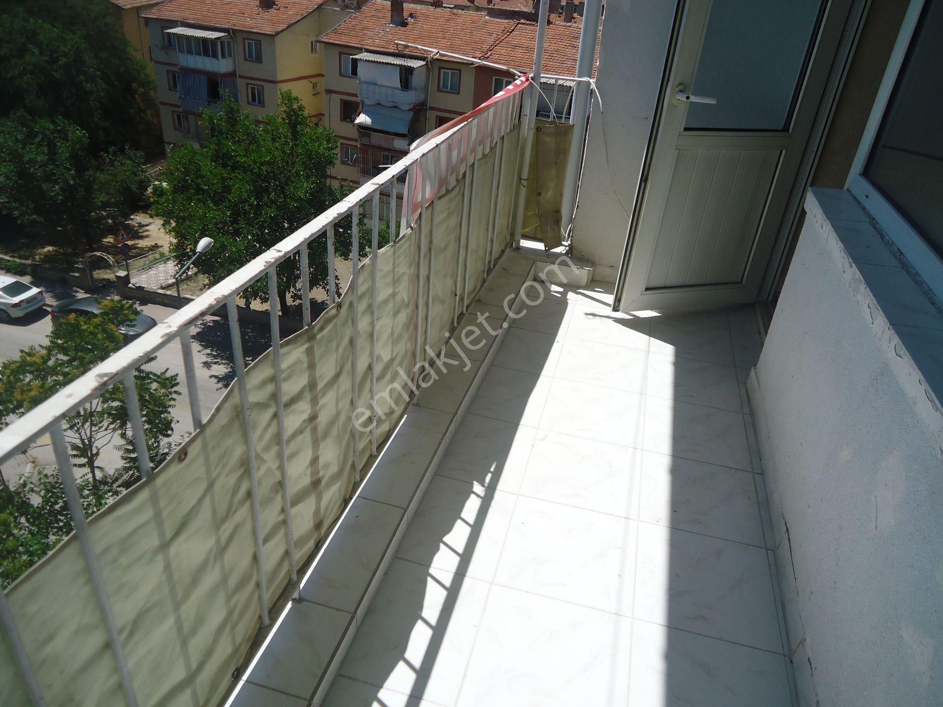 İmar Bloklarında 3+1 Geniş Kiralık Daire Gizem Emlaktan - Görsel 18