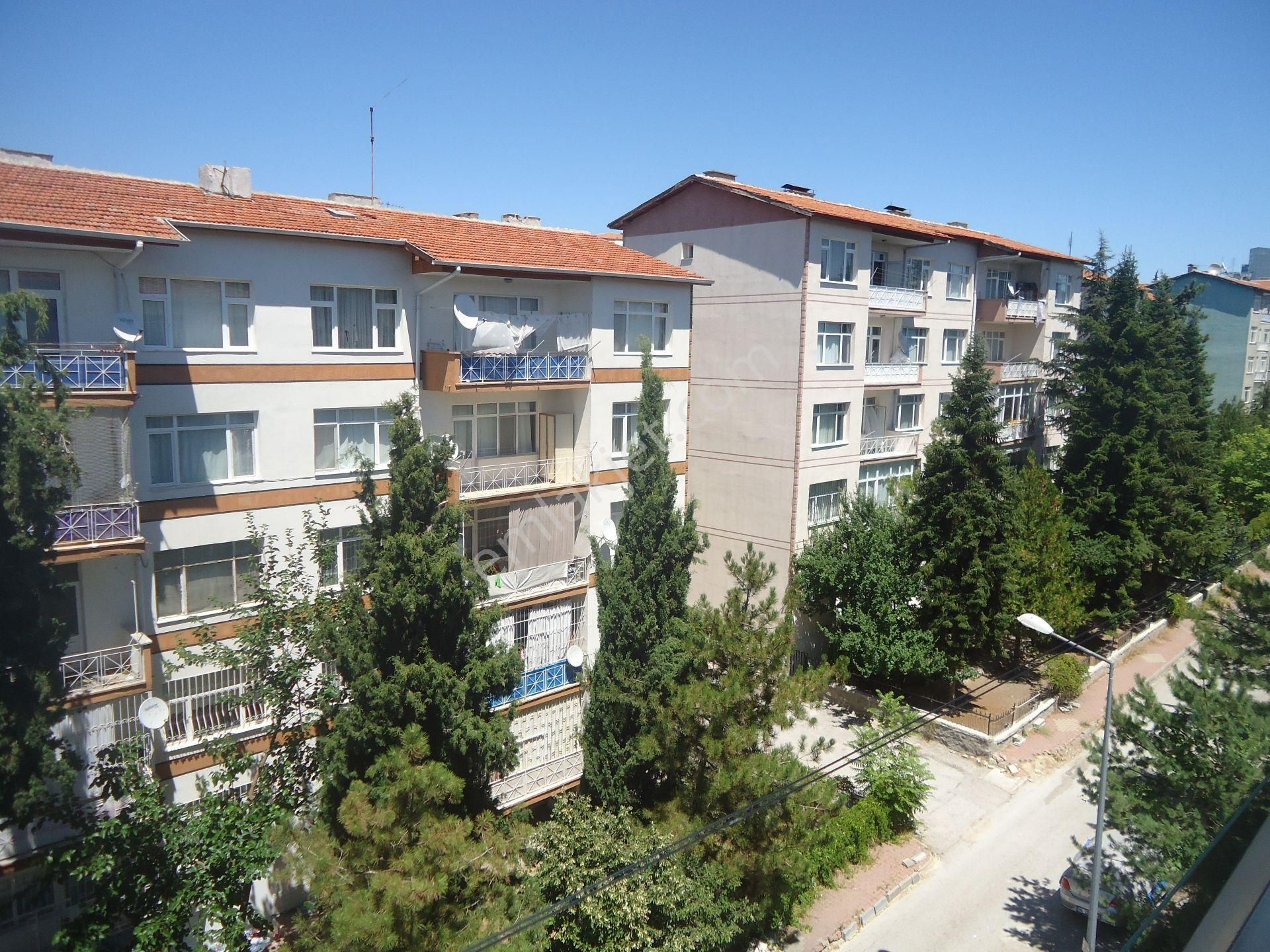 İmar Bloklarında 3+1 Geniş Kiralık Daire Gizem Emlaktan - Görsel 13