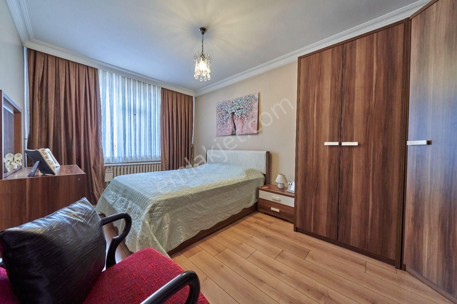 Kültür Mah. Ataç 2 Sk. Satılık 4+1 Yapılı Ön Cephe Konut - Görsel 9