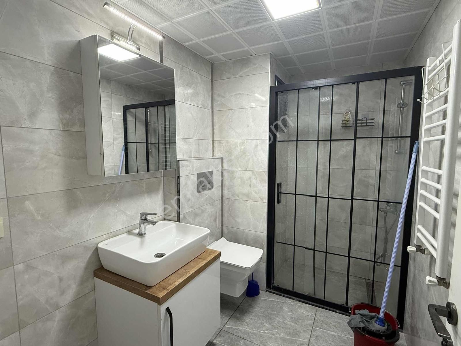 Karşıyaka Bahçelievler'de Yeni Binada Kiralık 2+1 Daire - Görsel 30