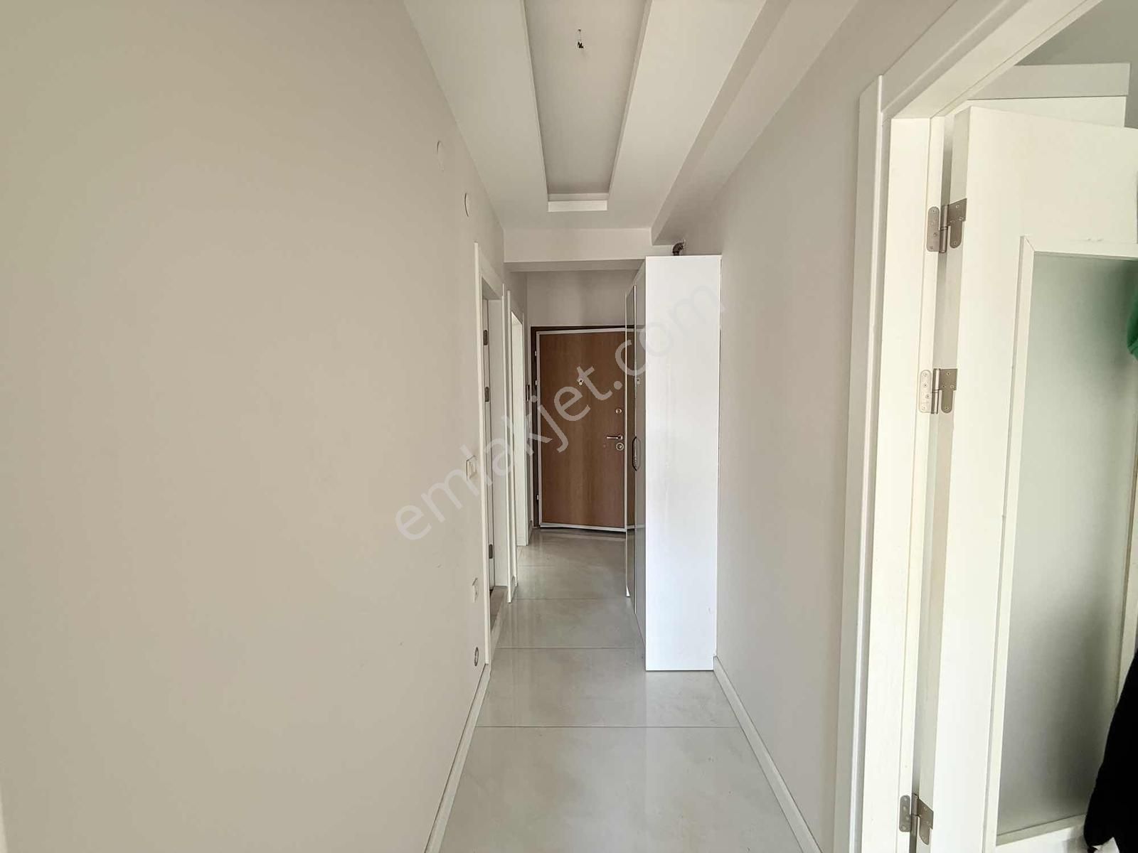 Karşıyaka Bahçelievler'de Yeni Binada Kiralık 2+1 Daire - Görsel 9