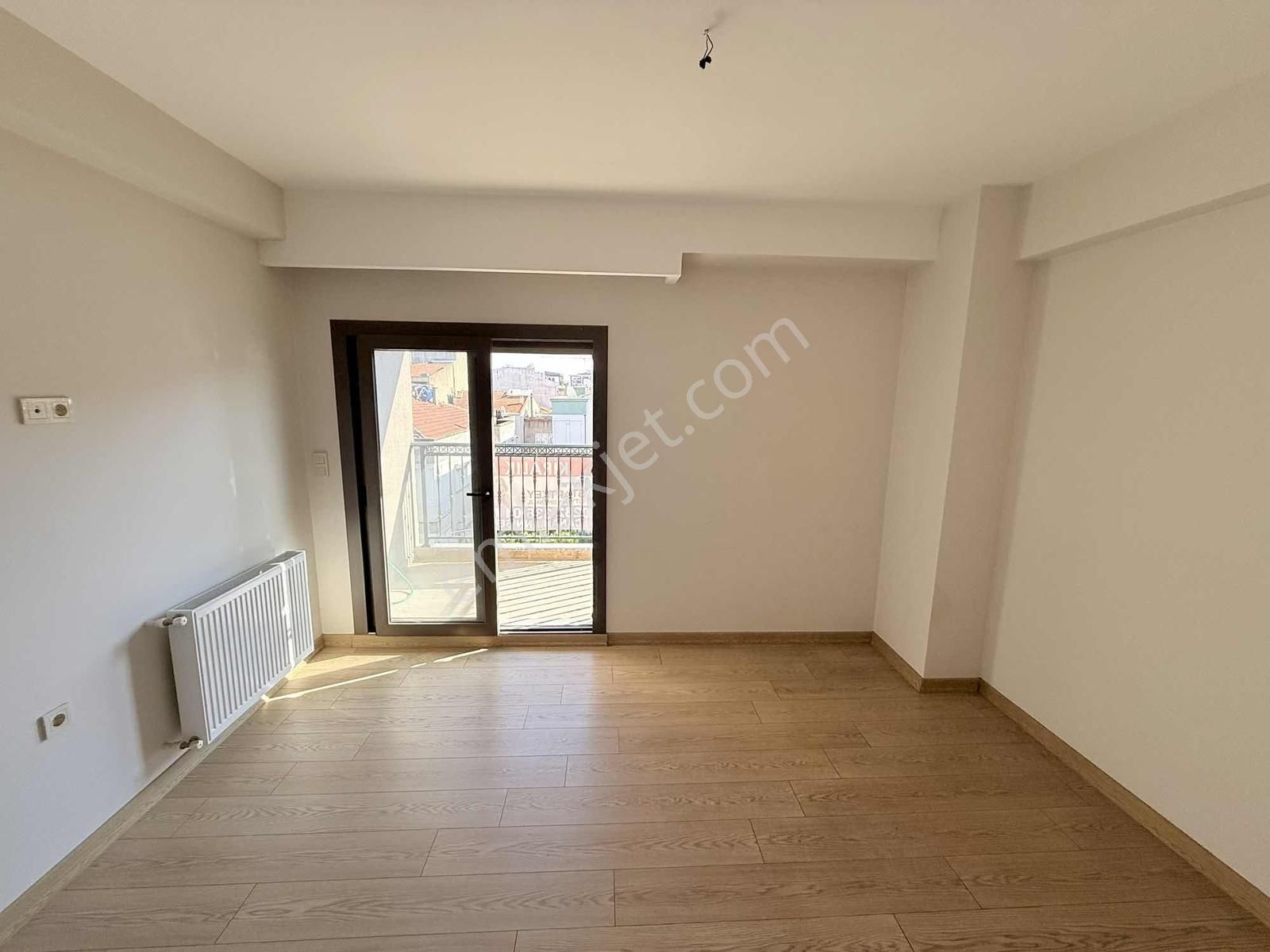 Karşıyaka Bahçelievler'de Yeni Binada Kiralık 2+1 Daire - Görsel 8