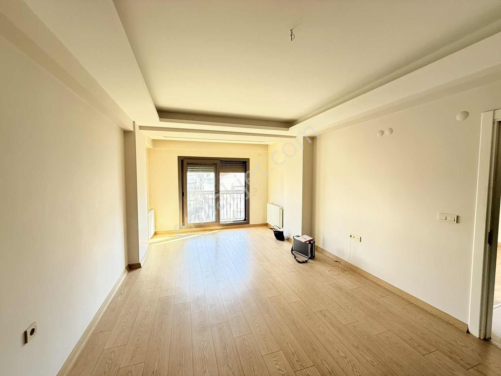 Karşıyaka Bahçelievler'de Yeni Binada Kiralık 2+1 Daire - Görsel 25