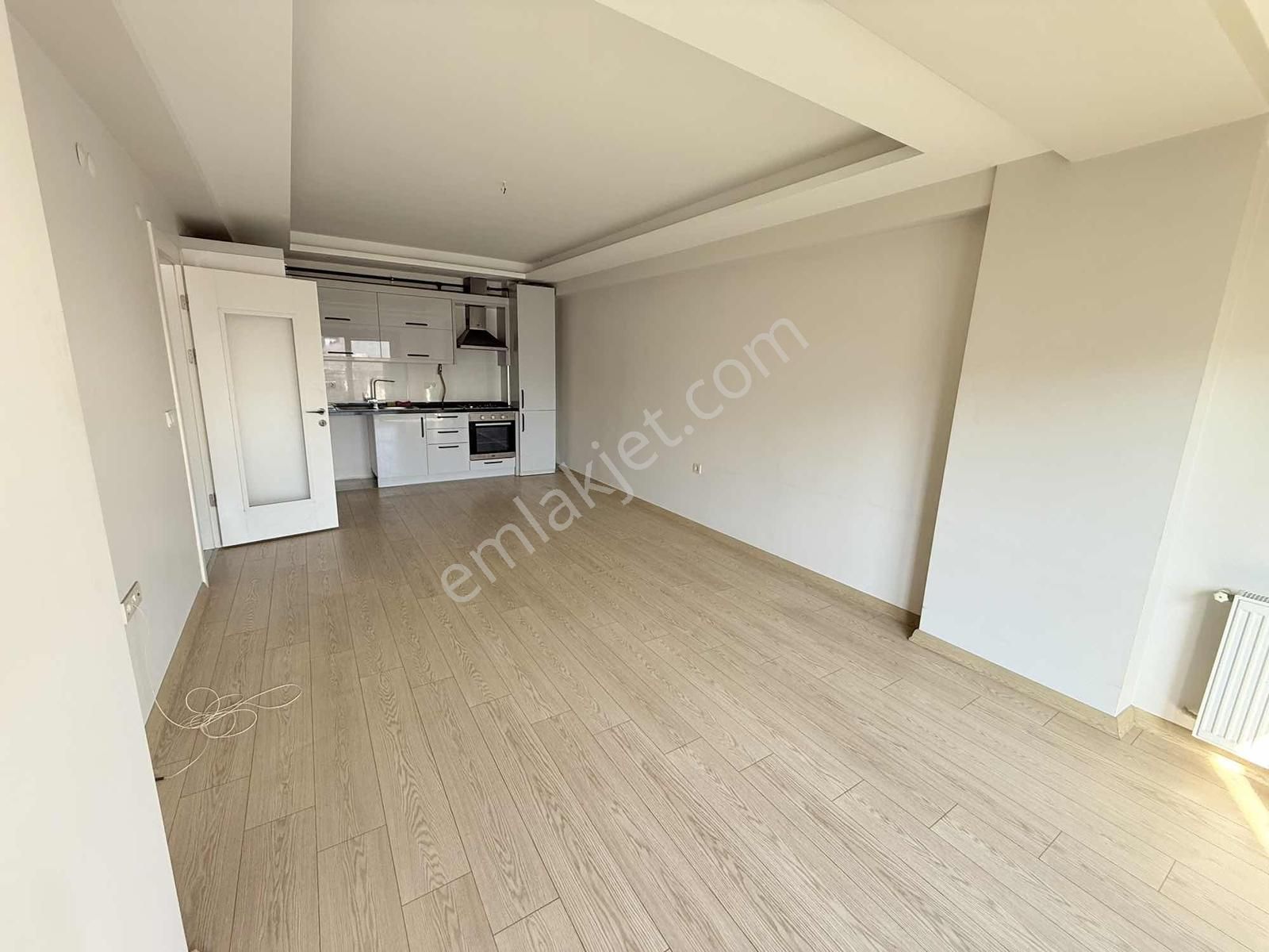 Karşıyaka Bahçelievler'de Yeni Binada Kiralık 2+1 Daire - Görsel 5