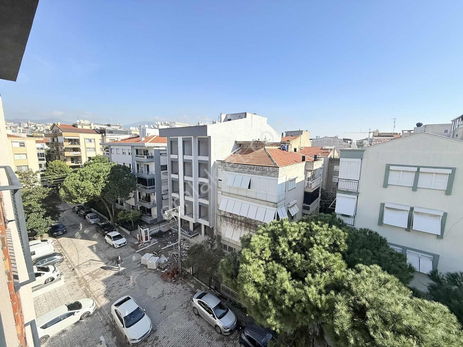 Karşıyaka Bahçelievler'de Yeni Binada Kiralık 2+1 Daire - Görsel 26