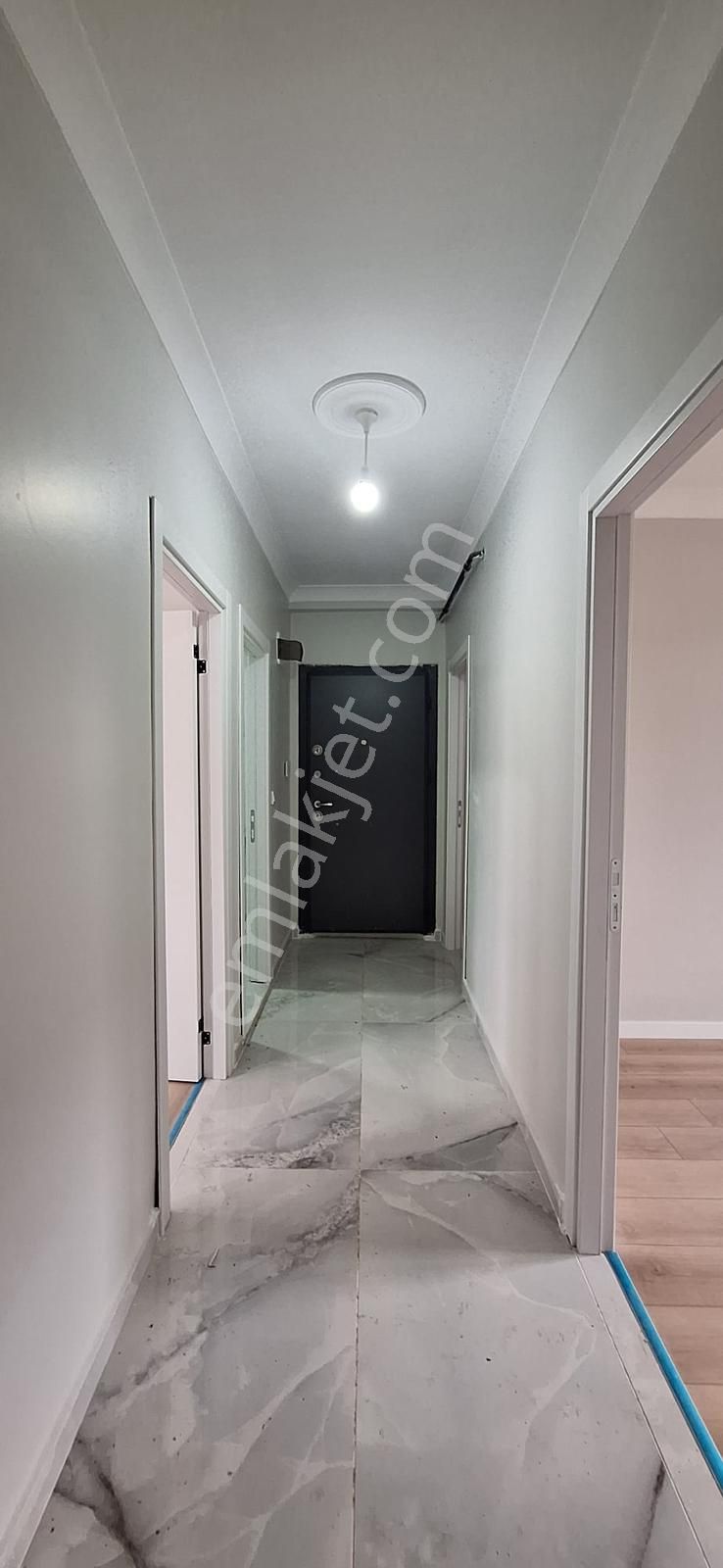 Bağlarbaşı Mahallesinde Sıfır | 3+1 | Giriş Katı | - Görsel 12