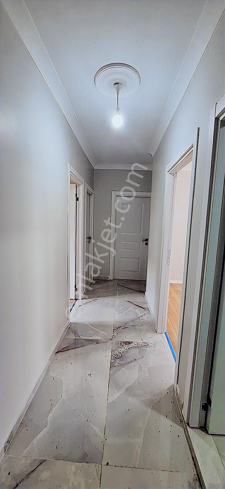 Bağlarbaşı Mahallesinde Sıfır | 3+1 | Giriş Katı | - Görsel 11