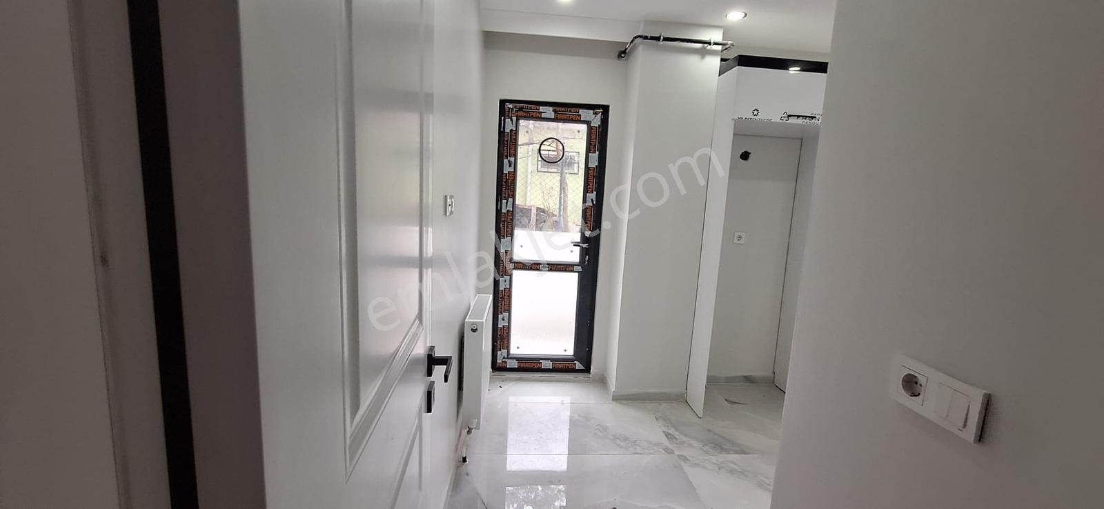 Bağlarbaşı Mahallesinde Sıfır | 3+1 | Giriş Katı | - Görsel 4