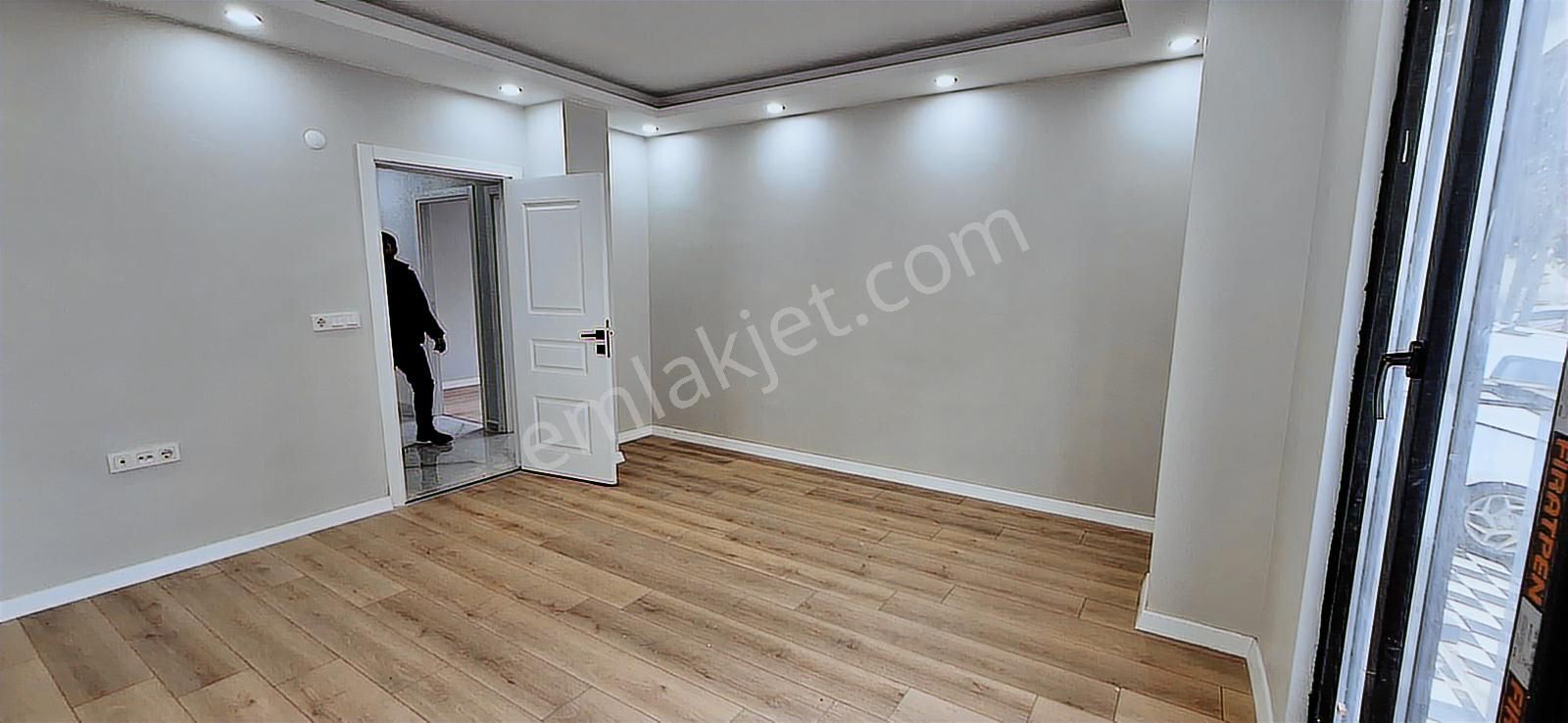 Bağlarbaşı Mahallesinde Sıfır | 3+1 | Giriş Katı | - Görsel 5