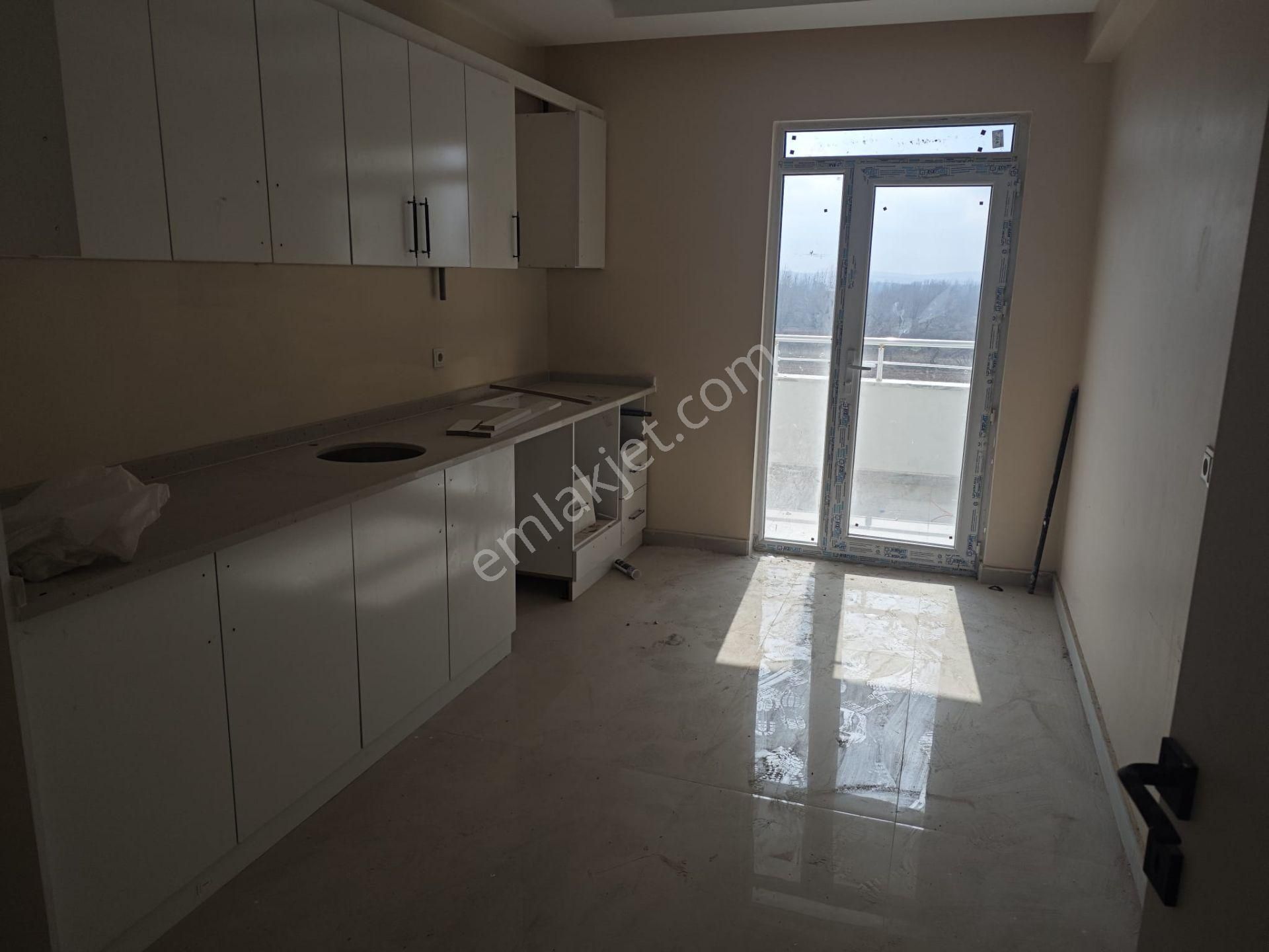 Arif Emlaktan Satılık Oğuzeli Merkezde Hastane Yakınında 2+1 Daire - Görsel 4
