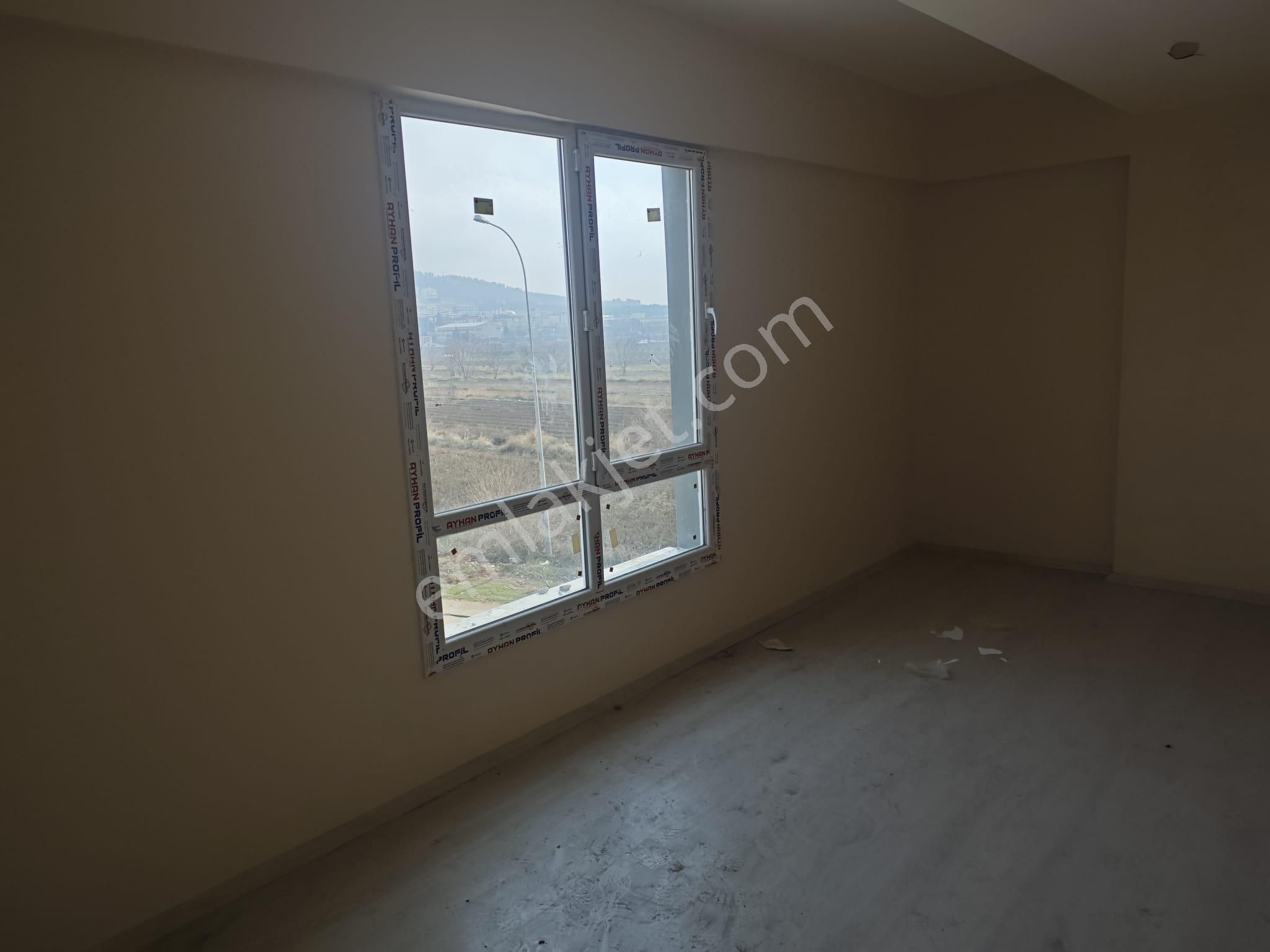 Arif Emlaktan Satılık Oğuzeli Merkezde Hastane Yakınında 2+1 Daire - Görsel 3