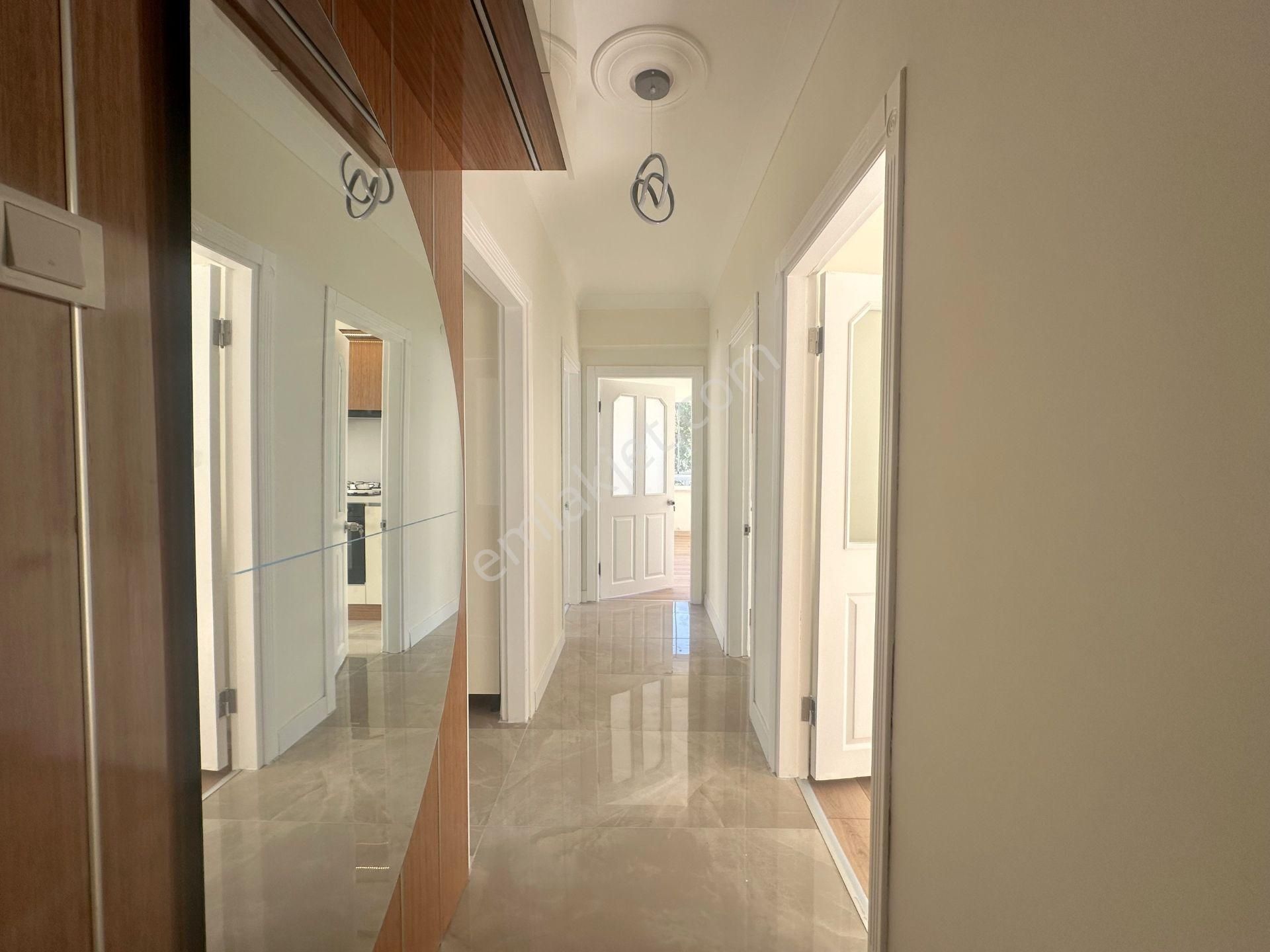 Parla'dan Akçay Da Denize 50 Adım Ara Kat Satılık 3+1 Daire - Görsel 16