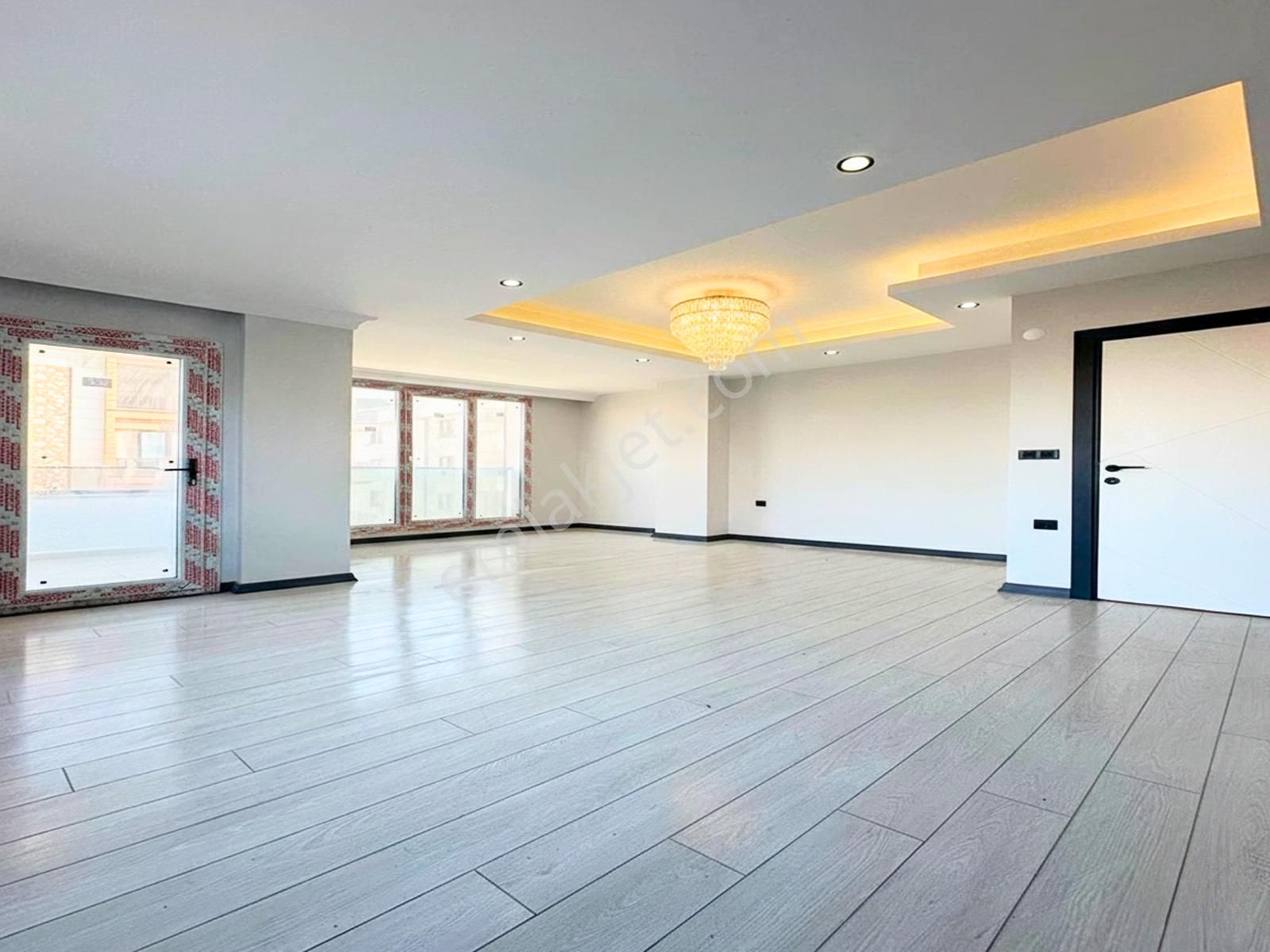 [güzel City] Ön Cepheli Giyinme Odalı+çift Balkonlu 3+1 Daire