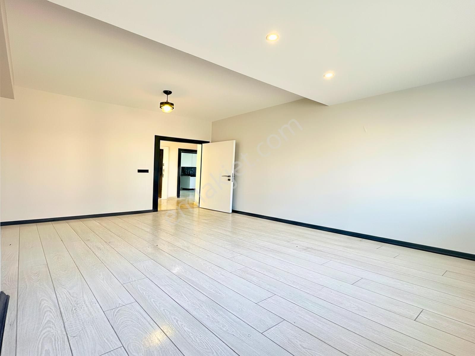 [güzel City] Ön Cepheli Giyinme Odalı+çift Balkonlu 3+1 Daire - Görsel 17