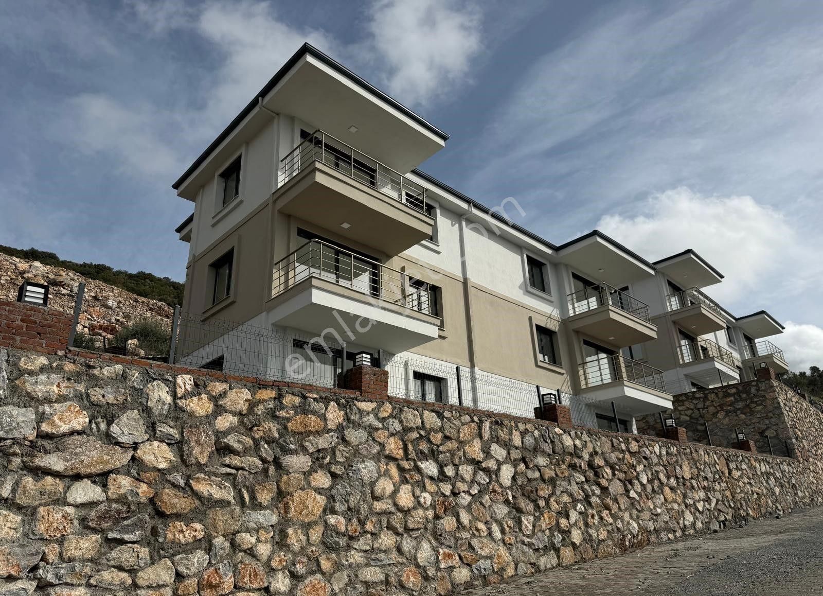 Havuzlu Site İçinde 2+1 Sıfır Yapı Daireler - Görsel 22