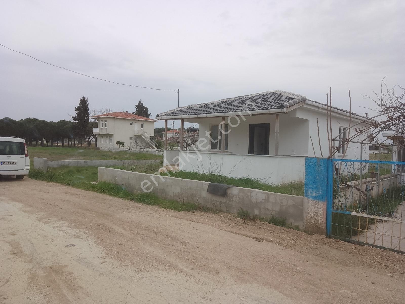 Canakkale Biga Deniz Atı Sitesi 2+1 85m2 Masrafsız Satılık