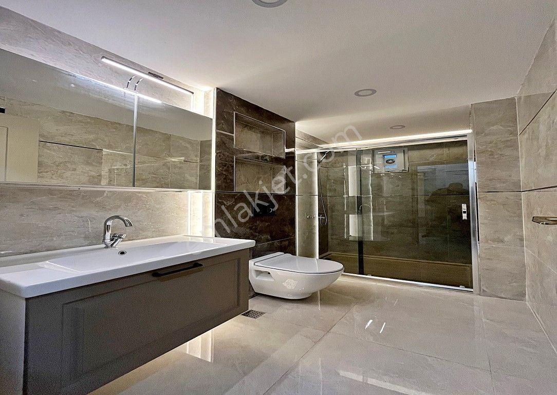 Metrobüse 6 Dk İskanlı Geniş M2 Butik Site 3+1 Satılık Daire - Görsel 5