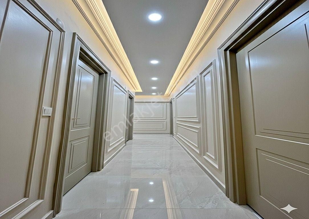 Metrobüse 6 Dk İskanlı Geniş M2 Butik Site 3+1 Satılık Daire - Görsel 34