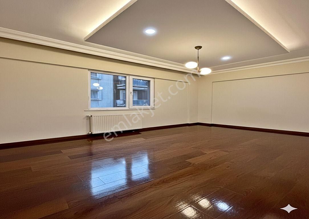 Metrobüse 6 Dk İskanlı Geniş M2 Butik Site 3+1 Satılık Daire - Görsel 24