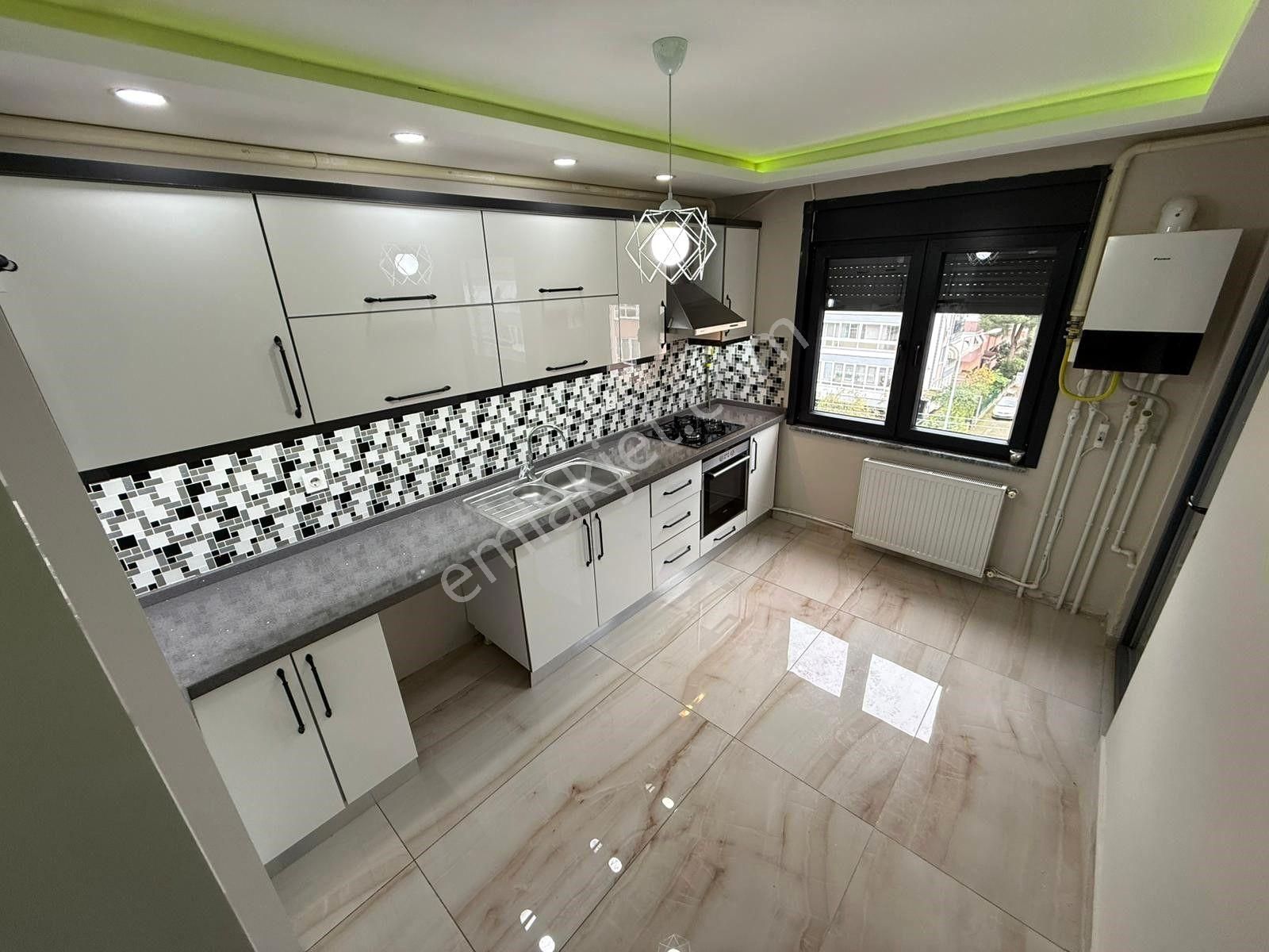 ▀▄parla'dan Akçayda Lüx Geniş Ön Cephe Satılık 3+1daire▀▄