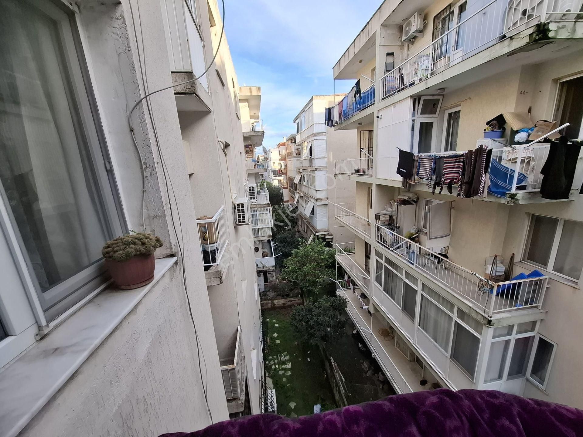 İzmir Karşıyaka'da Kiralık 3+1 Daire - Görsel 12