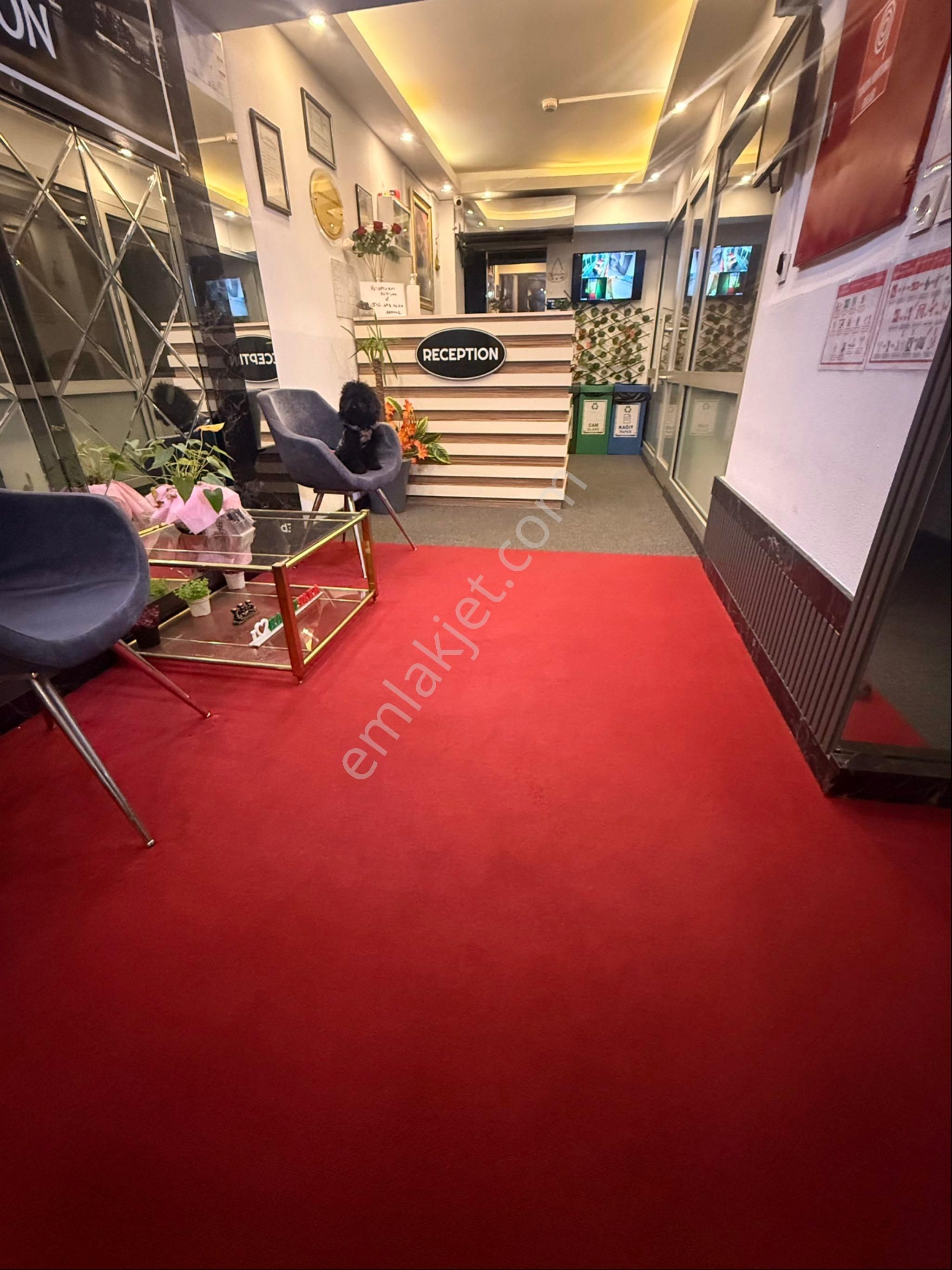 Karşıyaka Çarşı İş Bankası Sokağı Günlük Kiralık - Görsel 19