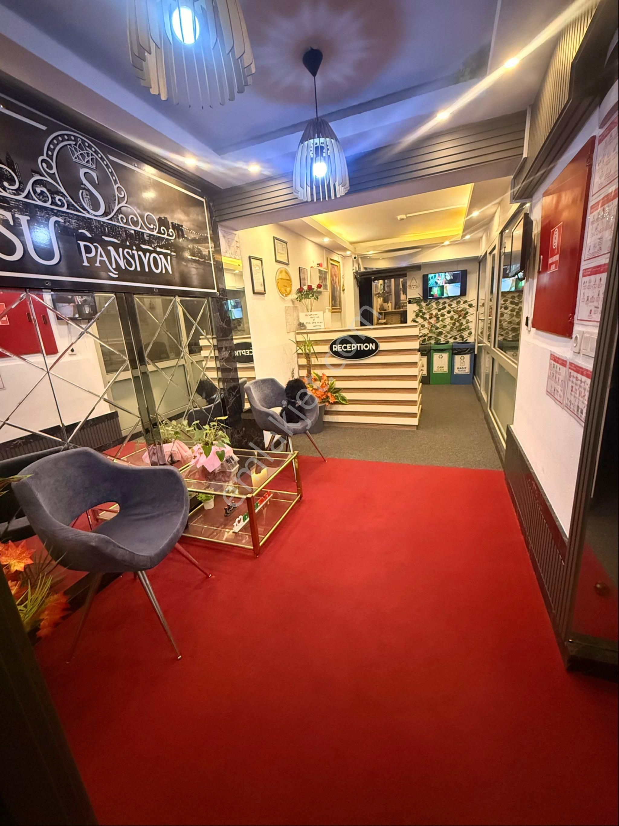 Karşıyaka Çarşı İş Bankası Sokağı Günlük Kiralık