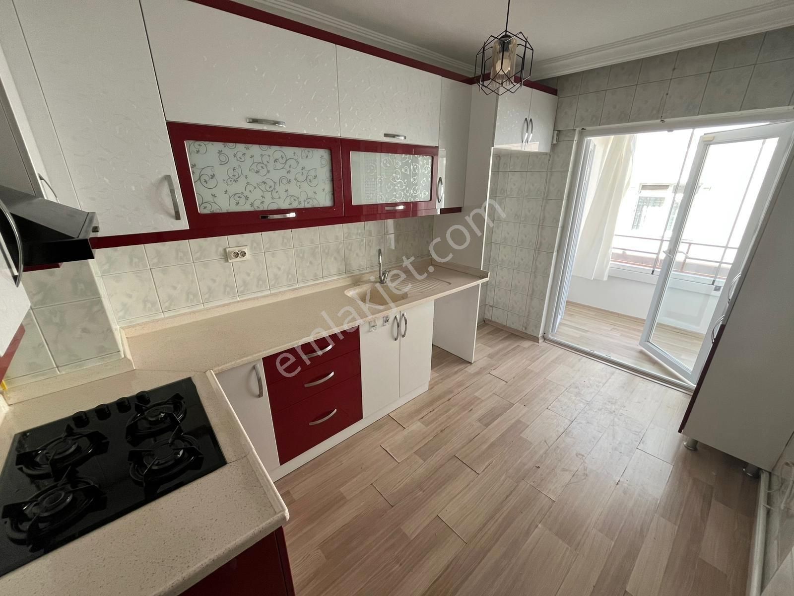 Krediye Uygun!! Plevne'de Ara_katta Cadde Üzeri Merkezi Konum