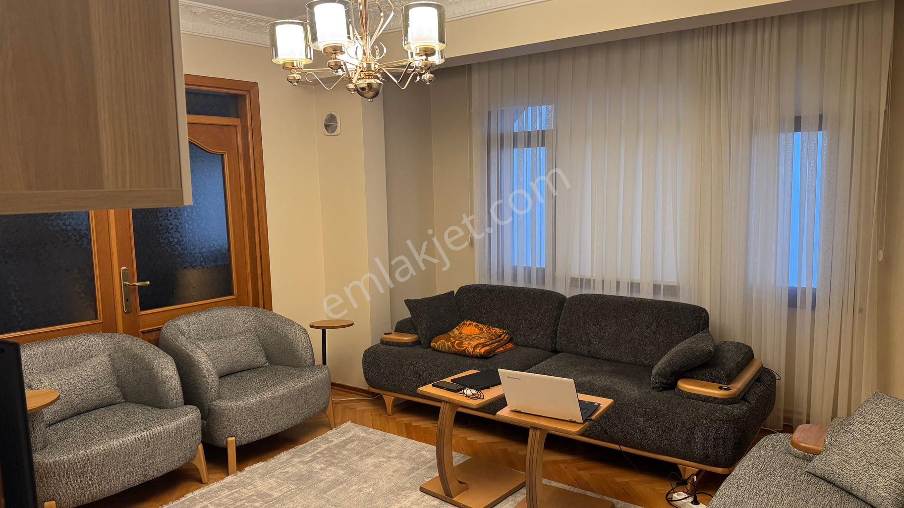 Ümraniye Tantavi'de 3 +1 Eşyalı Daire - Görsel 6