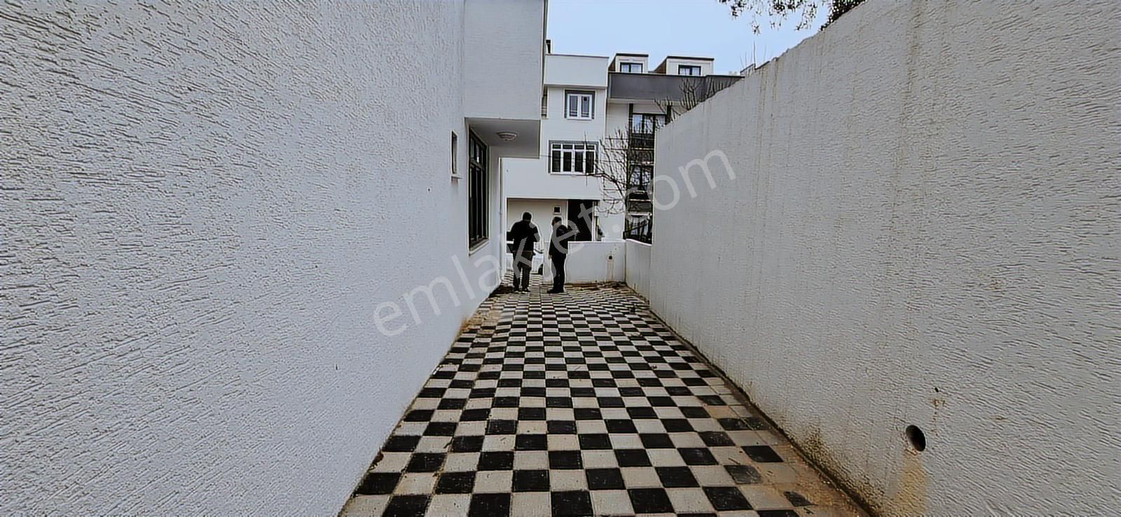 Bağlarbaşı Mahallesinde Sıfır | 3+1 | 3. Kat | Aydınlık/ferah - Görsel 15