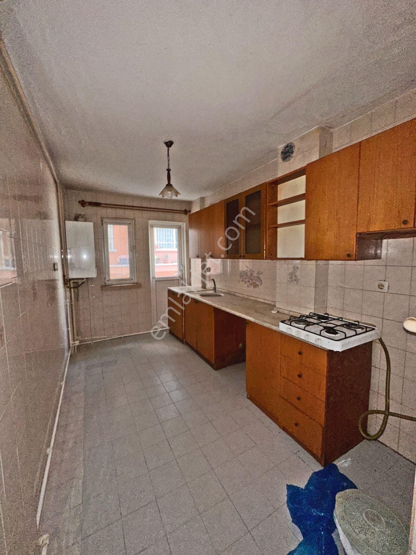 Şafaktepe Park Yakını Bağımsız Salon Ön Cephe 3+1 Satılık Daire - Görsel 7