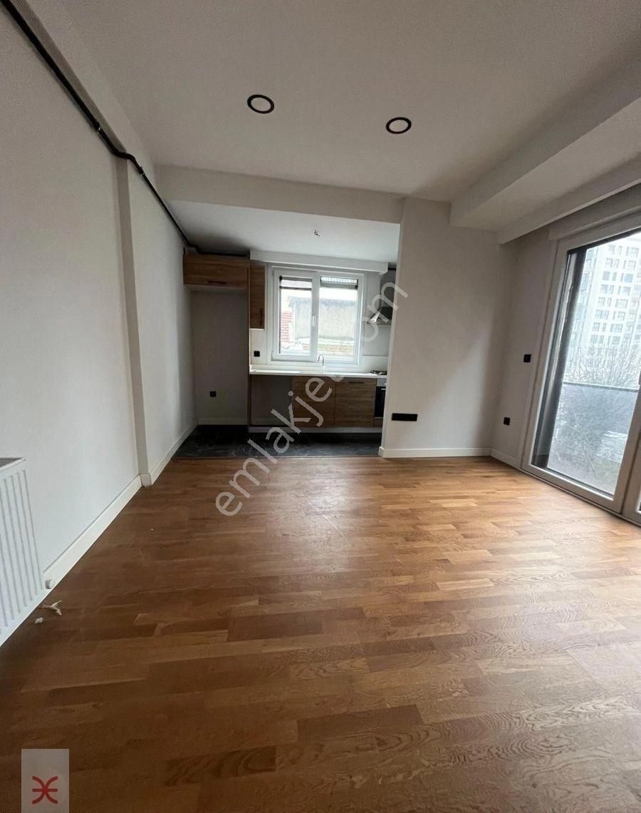 Erenköy 2+1 55m2 9 Katlı Binanın 3 Katı 2020 Yapımı Yeni Bia - Görsel 3