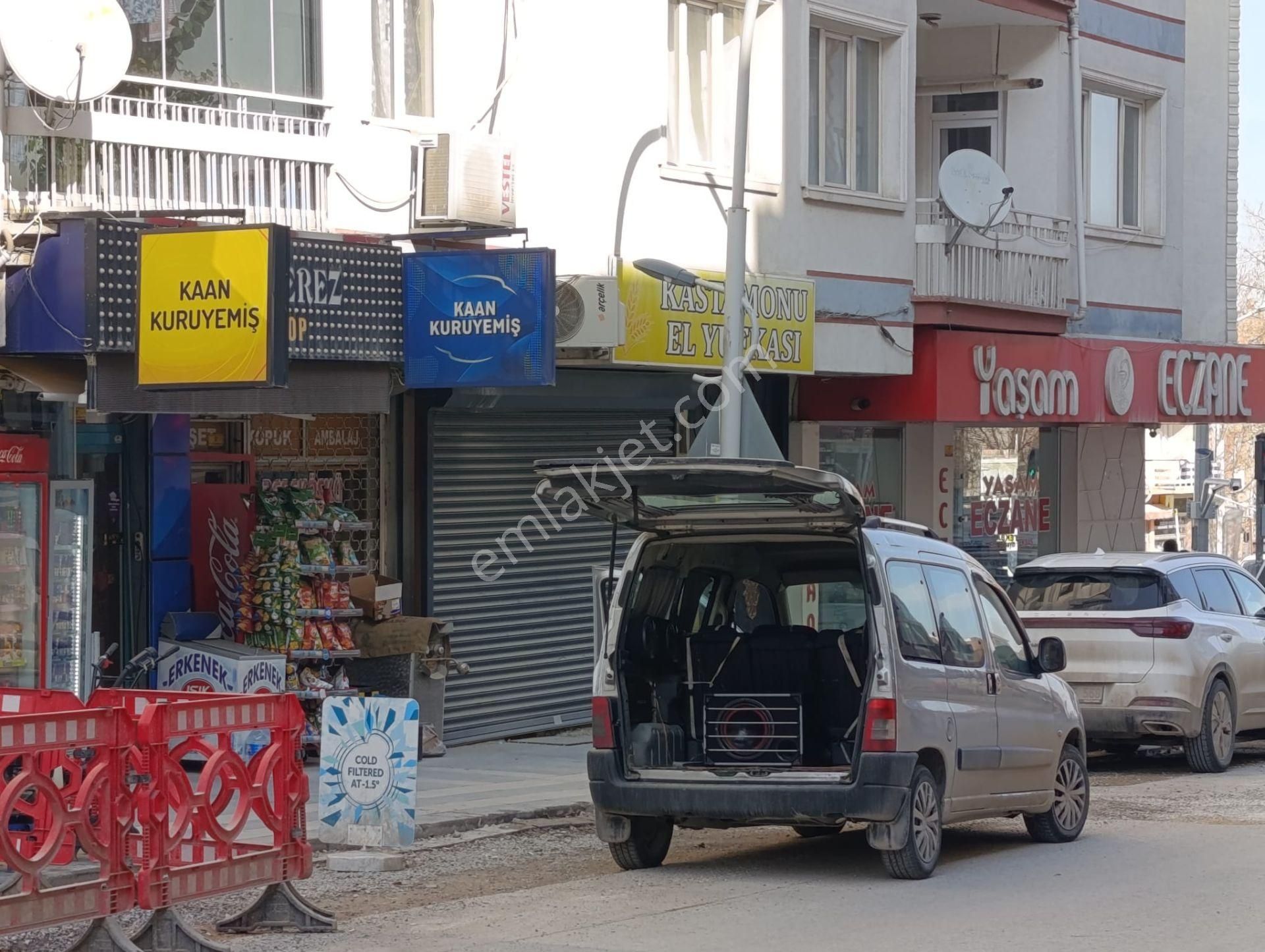Paşaköşkü Ana Caddede 13 Met Satılık Dükkan - Görsel 14