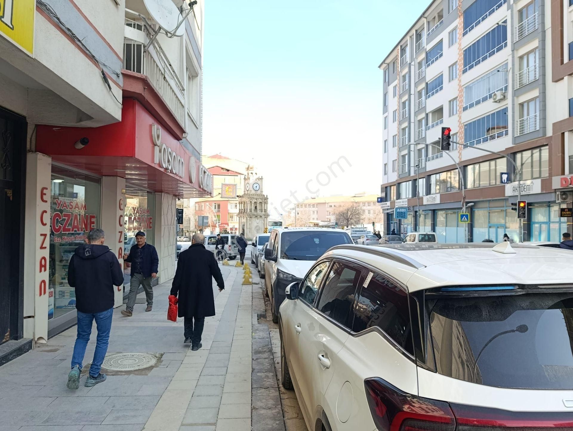 Paşaköşkü Ana Caddede 13 Met Satılık Dükkan - Görsel 5