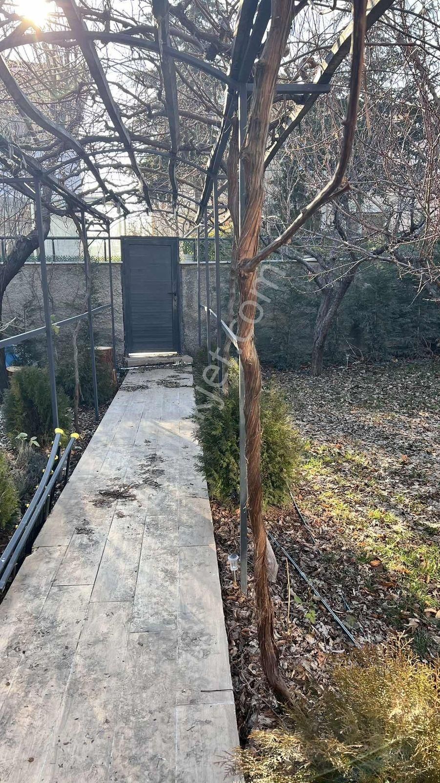 Erenköy'de Villa Tadında Arsa Fiyatına Satılık Müstakil Ev - Görsel 3