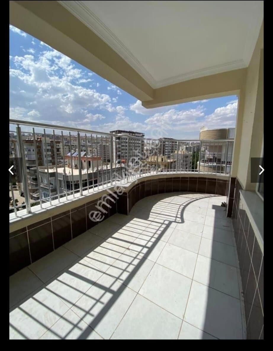 Karaköprü Akpiyarda Satılık 3+1 Daire