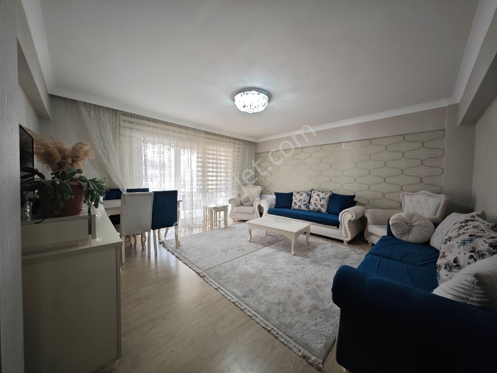 Feridunçelik'te Cadde Üzerinde Asansörlü Yapılı 3+1 Katta Satılık Daire !! - Görsel 5