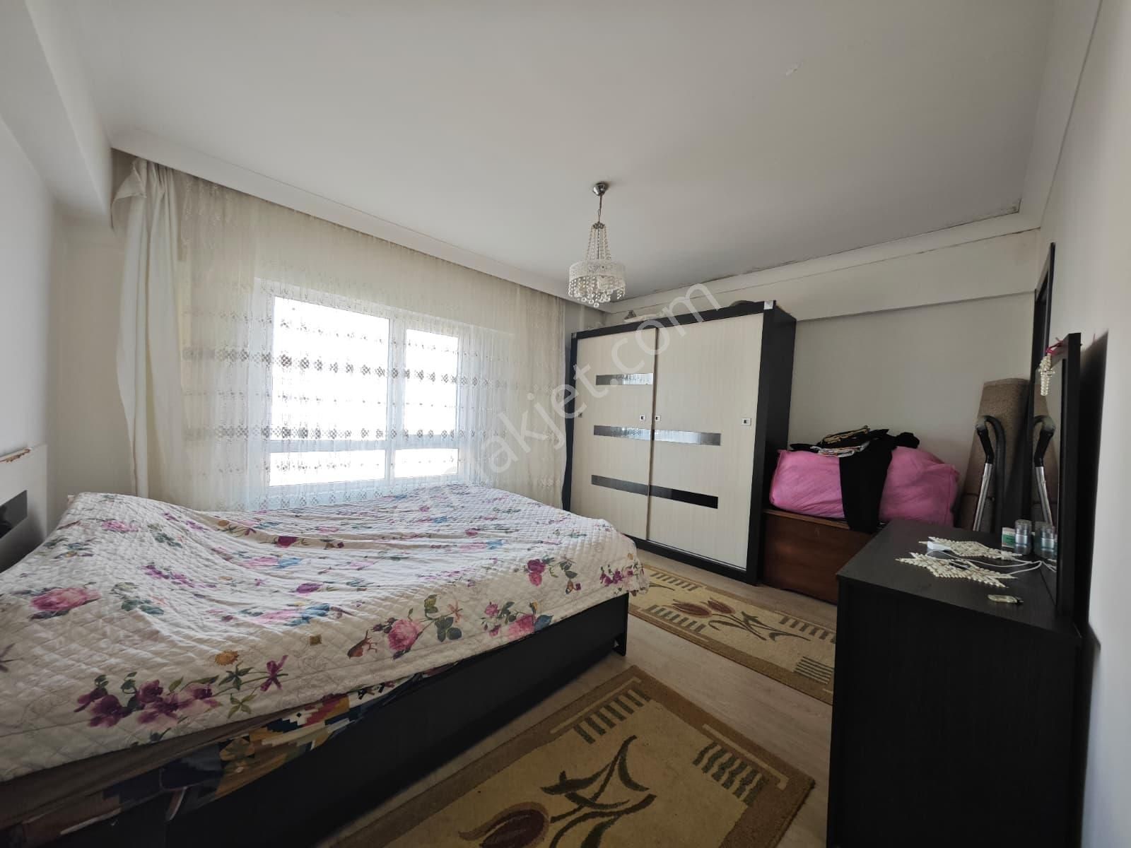 Feridunçelik'te Cadde Üzerinde Asansörlü Yapılı 3+1 Katta Satılık Daire !! - Görsel 15