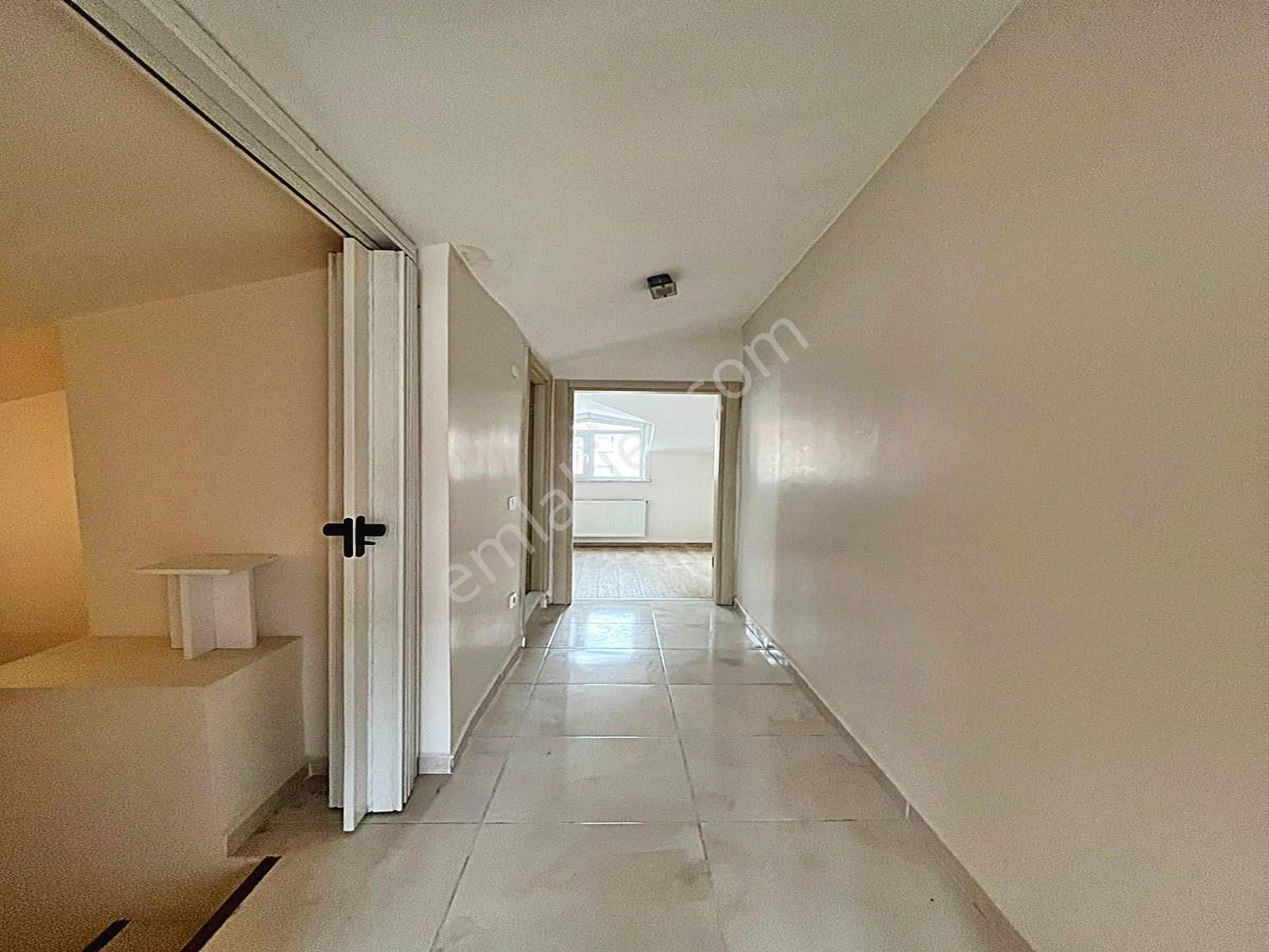 Esenyurt Güzelyurt Mahallesinde Metrobüse Çok Yakın Dubleks 3+2 Daire - Görsel 11