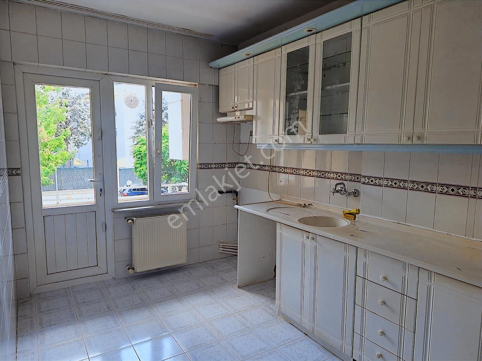 Esen'den Barbaros Cad. Üzeri Site İçi Kiralık Daire - Görsel 16