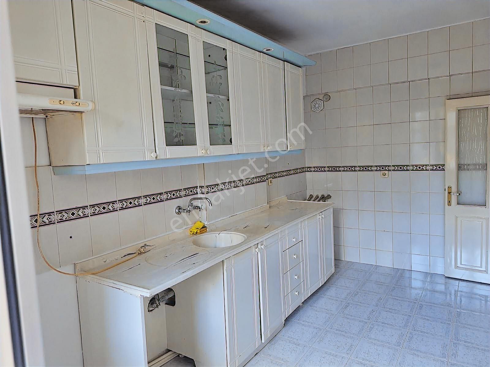 Esen'den Barbaros Cad. Üzeri Site İçi Kiralık Daire - Görsel 25