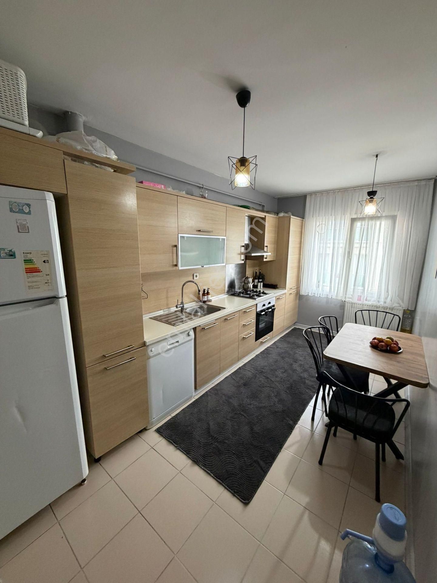 Esenyurt Fi Yaka Eşenşehir Sitesinde Kiralık Daire - Görsel 4