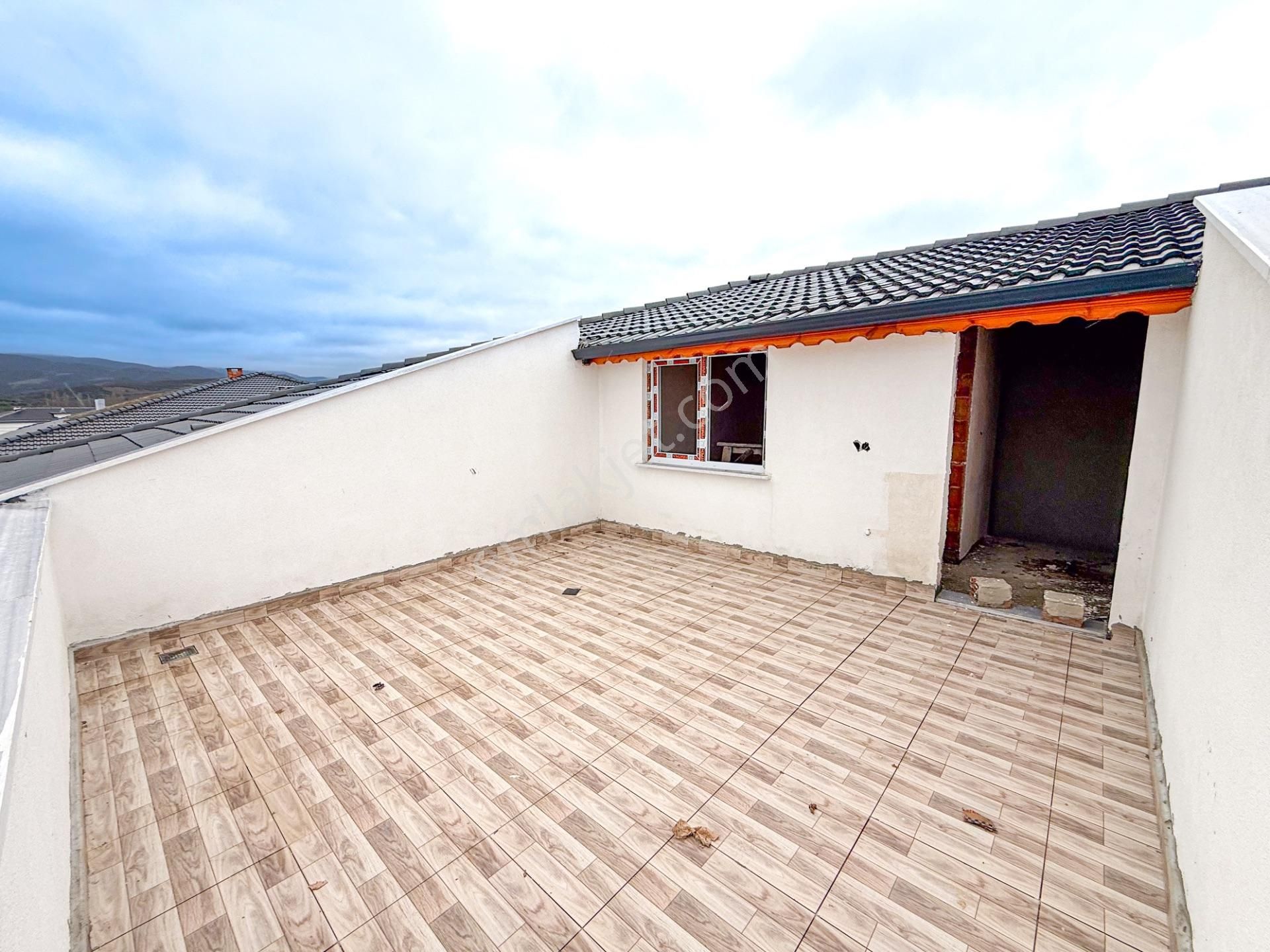 Kumbağ Havuzlu Ova Kent 2 Sitesinde Satılık 2+1 Dubleks Daireler - Görsel 34