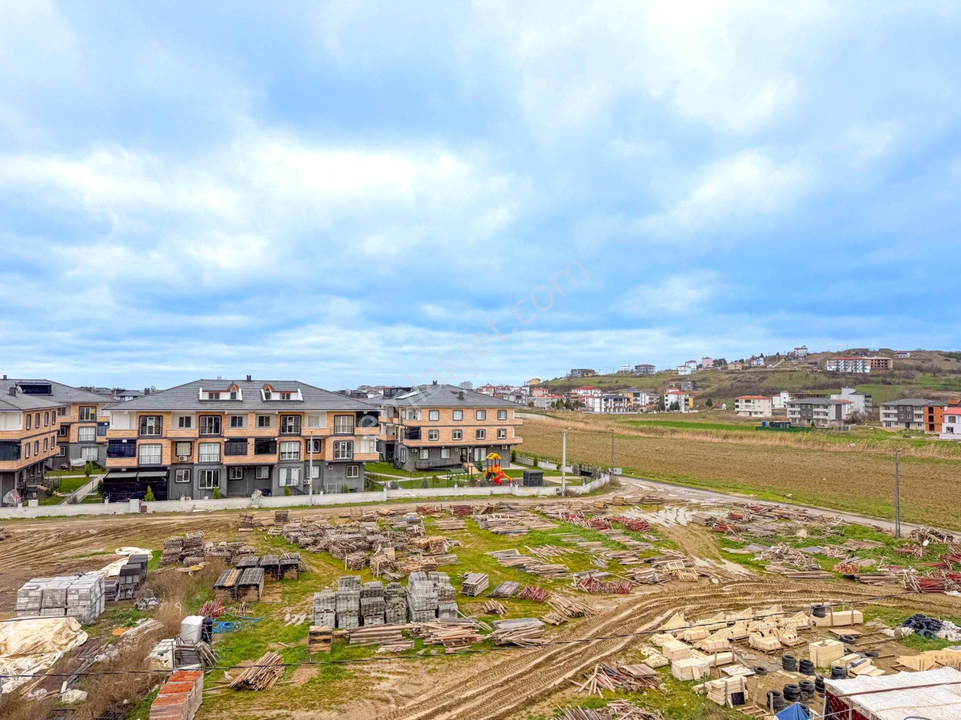 Kumbağ Havuzlu Ova Kent 2 Sitesinde Satılık 2+1 Dubleks Daireler - Görsel 35