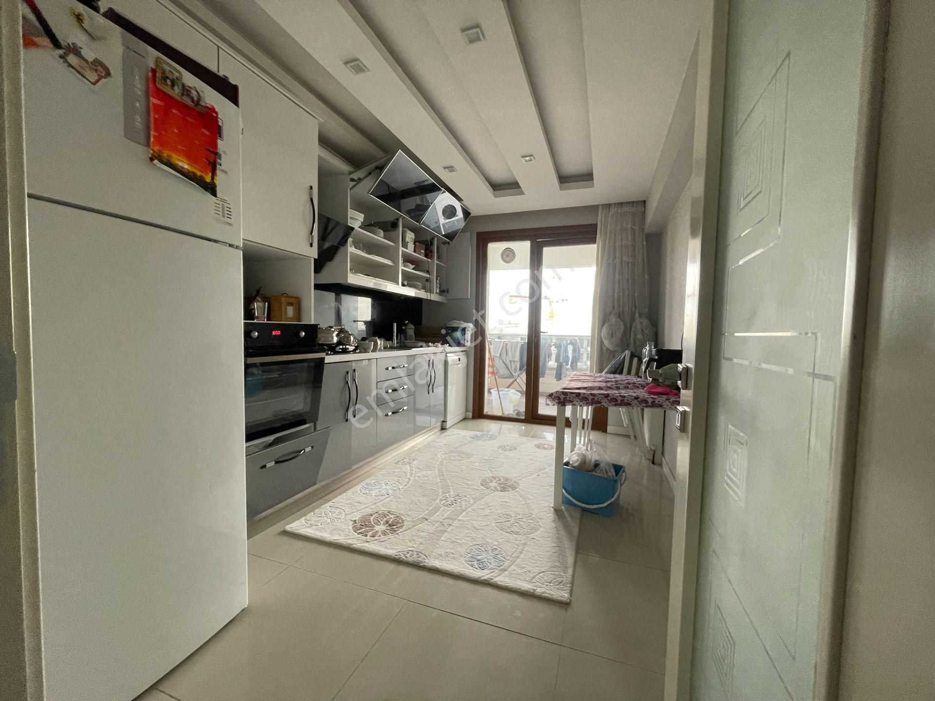 Ufuk Kılıç Emlak'tan 3+1 12.kat Site'de K.otoparklı Güney Cephe Full Yapılı - Görsel 5