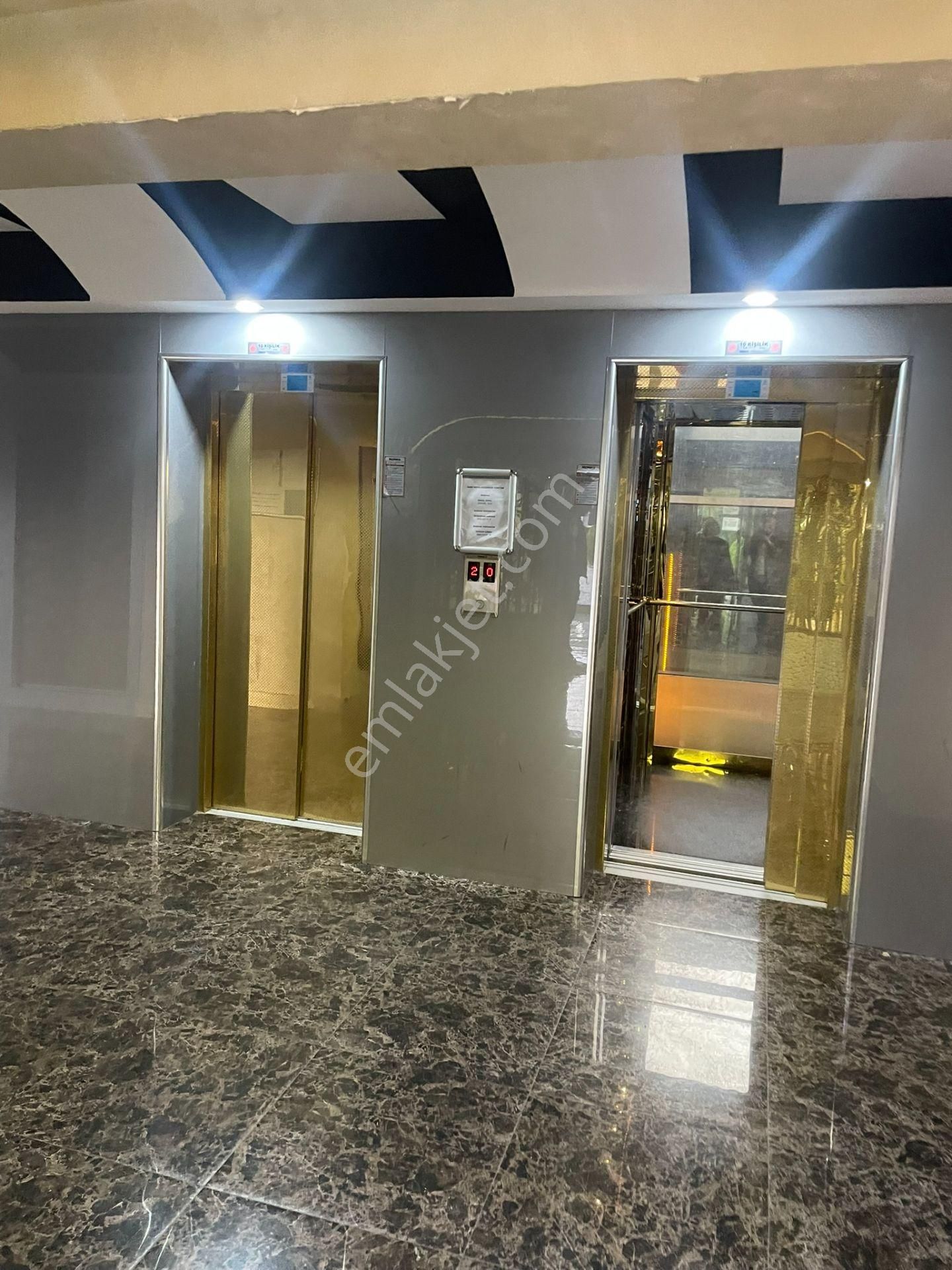 Ufuk Kılıç Emlak'tan 3+1 12.kat Site'de K.otoparklı Güney Cephe Full Yapılı - Görsel 34