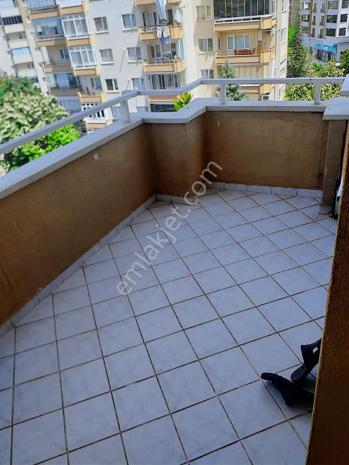 Esen'den Barbaros Cadesinde Doğu Cephe Site İçi Kiralık Daire - Görsel 15
